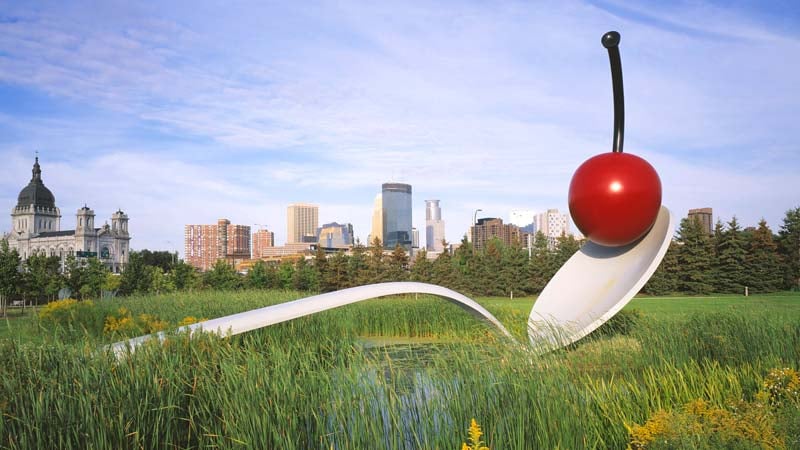 big-sculpture-spoonbridge-and-cherry