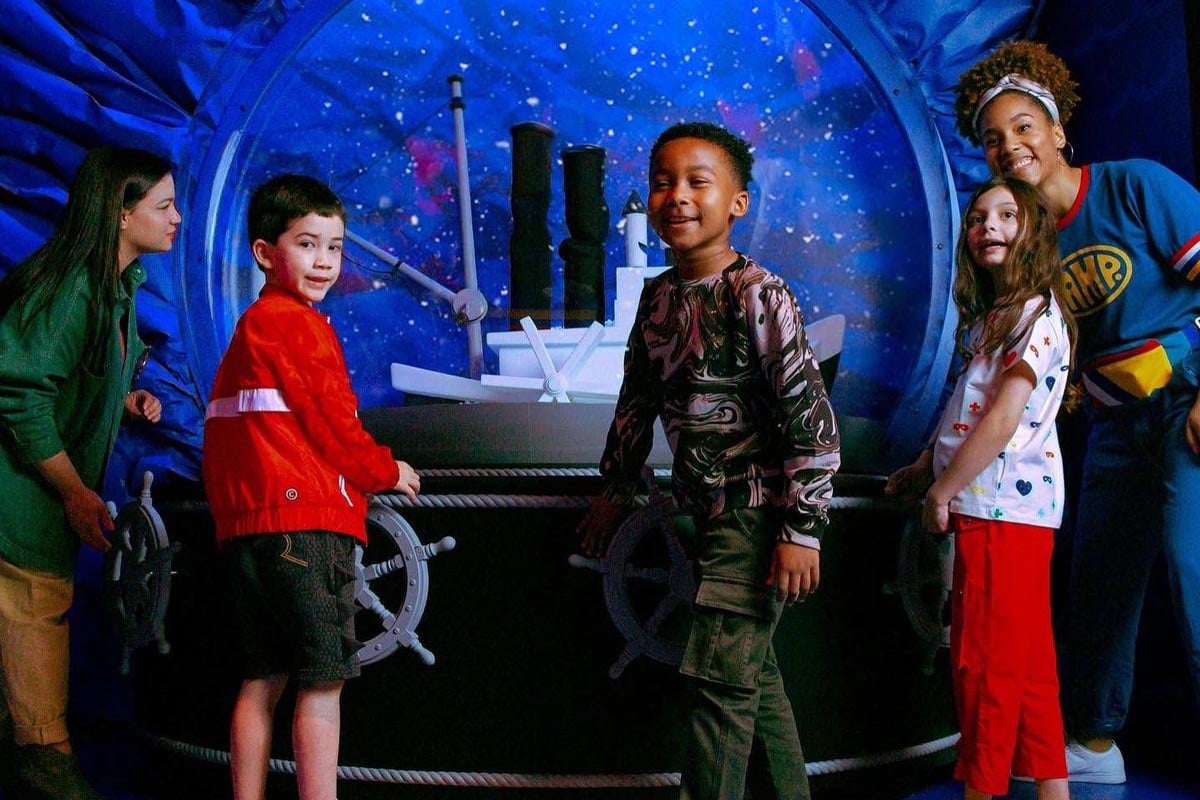 subhero-images-camp-snow-globe-2
