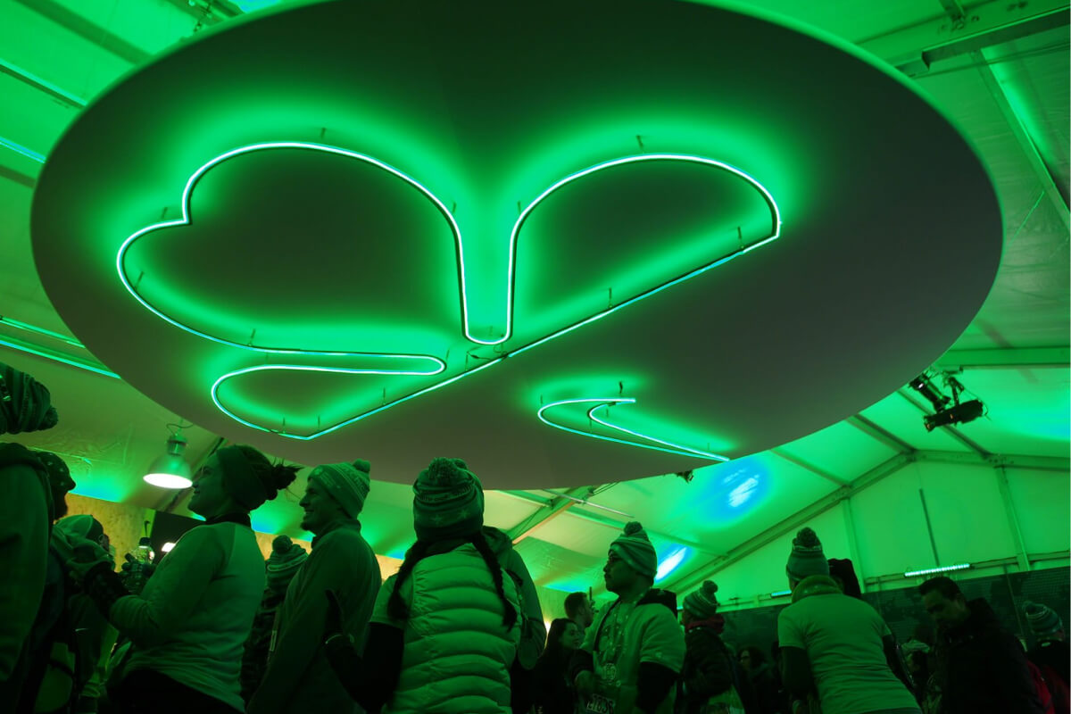 nike-shamrock-inset