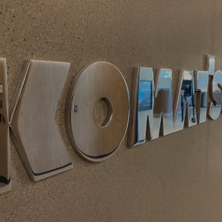 Legendary Brand Gets a Modern Corporate Interior